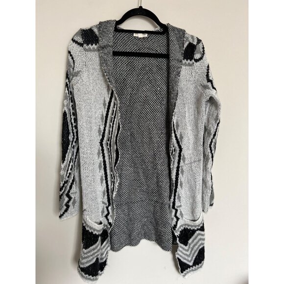 Tucker & Tate Grey & Black Aztec Design Cardigan - Size XL - Picture 1 of 10